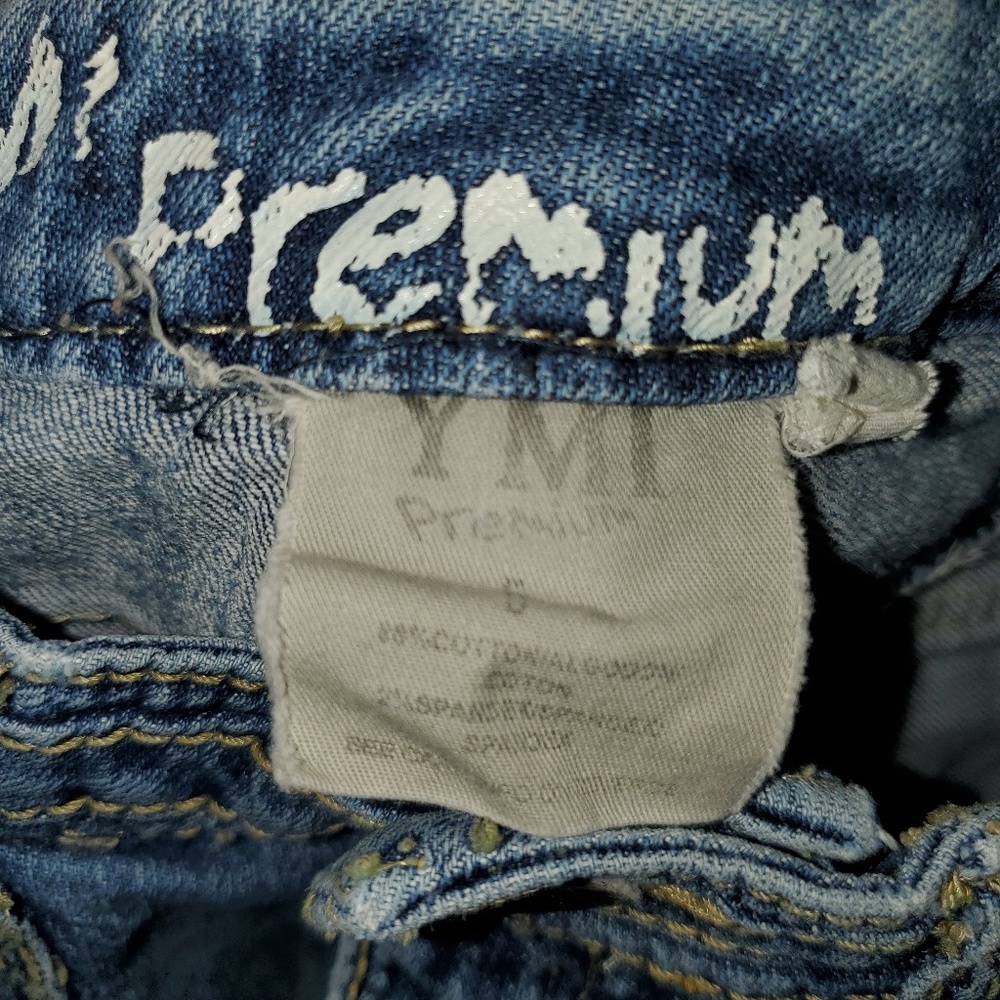 SOLD__________YMI premium size 5 jeans - Picture 4 of 5